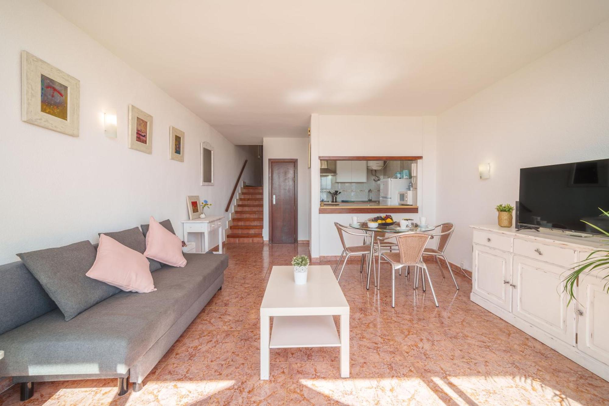 Apartment The Shell Ii, Beach Views And Pool 알쿠디아 외부 사진